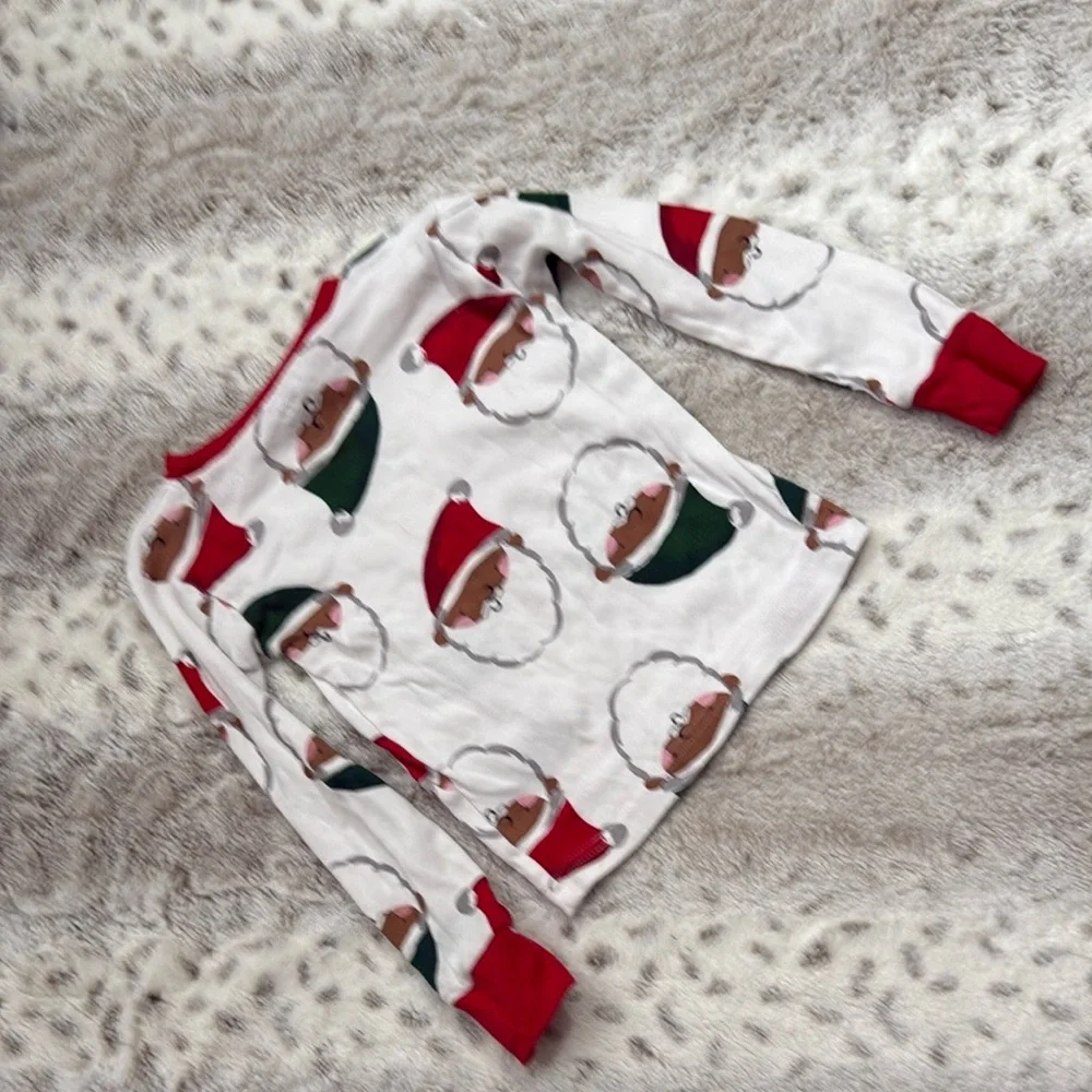 Carter’s Christmas matching set boys size 5T Santa pajamas holiday loungewear